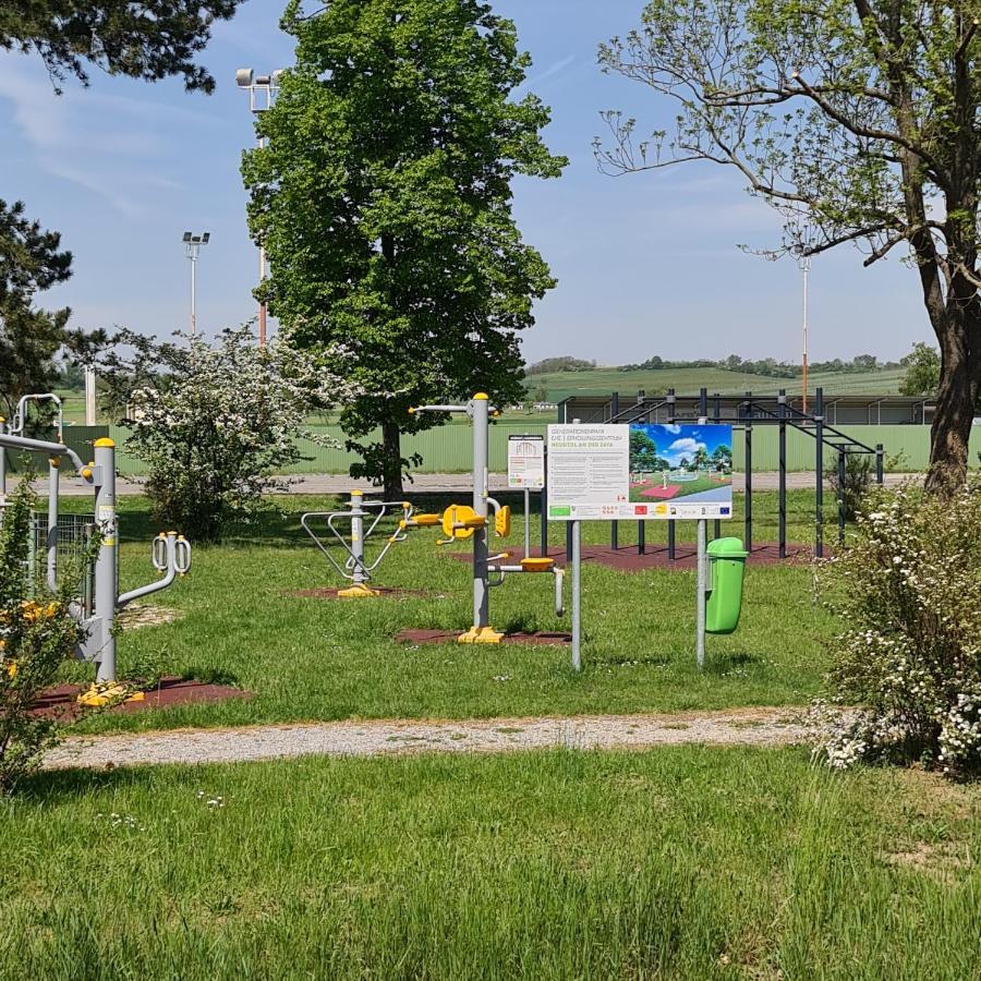 Tiny House Villa Neusiedl an der Zaya Exterior photo